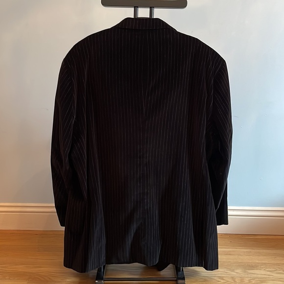 Beautiful Sport Jacket - Picture 3 of 7